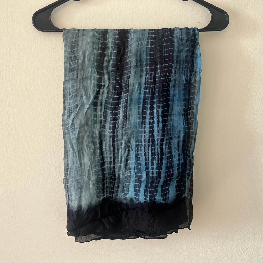 Light Scarf